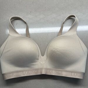 Lounge luxury sports bra 38 DD